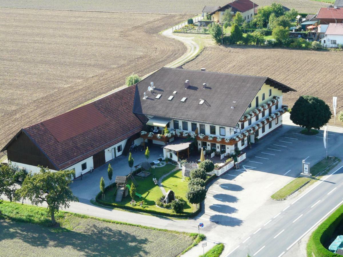 Hotel - Garni Mittelpunkt-Europa Gmbh Braunau am Inn Zewnętrze zdjęcie